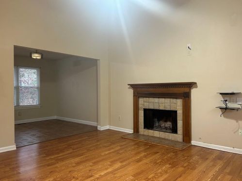 1022 Forest Ct, Stone Mountain, GA 30088-5423