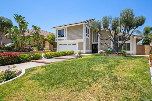 223 Hillcrest St, Anaheim, CA 92807-3922