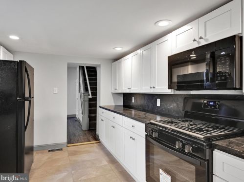 31 Mary St, Lancaster PA  17603-3330 exterior