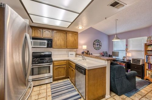 6 Whitney, Irvine CA  92620-3386 exterior