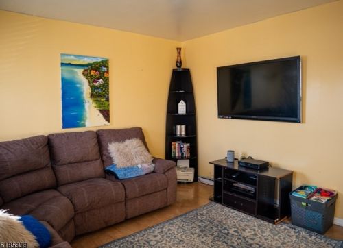 532 Brace Ave, Perth Amboy NJ  08861-3002 exterior