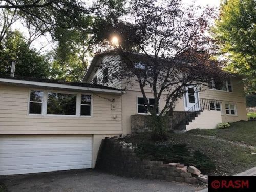 805 Belwood Dr, Mankato, MN 56001-1707