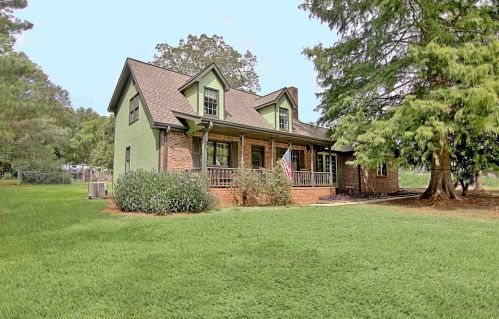 74 Price Dr, Locust Grove, GA 30248-2540