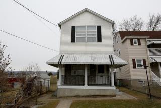 163 Park St, West Nanticoke, PA 18634-2229