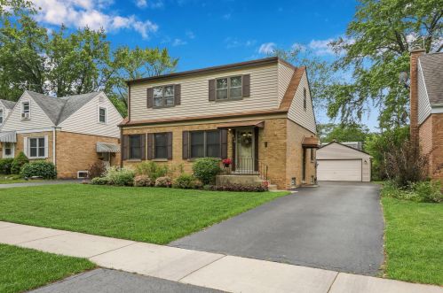 414 Maple St, Mount Prospect, IL 60056-2124