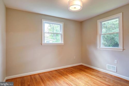 2221 Kimball Pl, Silver Spring MD 20910-1161 exterior