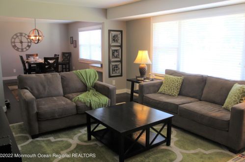 52 Four Winds Dr, Middletown, NJ 07748-3132