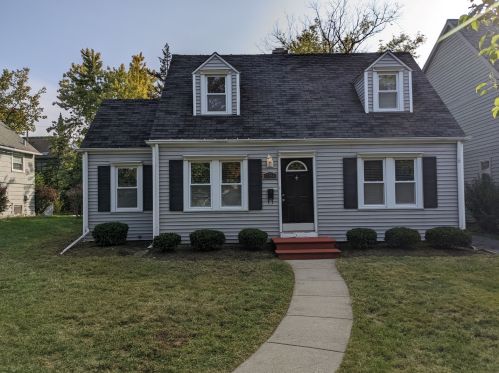 481 Mitchell Ave, Elmhurst, IL 60126-3903