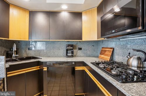 137 22nd St, Philadelphia PA 19132-1504 exterior