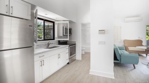 4383 Royal Pl, Honolulu HI  96816-4855 exterior