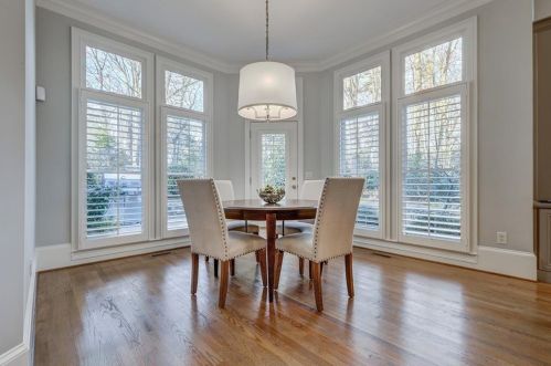 10 Highland Valley Ct, Atlanta GA  30327-4880 exterior