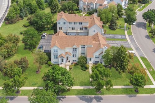 1604 Silvergate Ct, Gurnee, IL 60031-9134