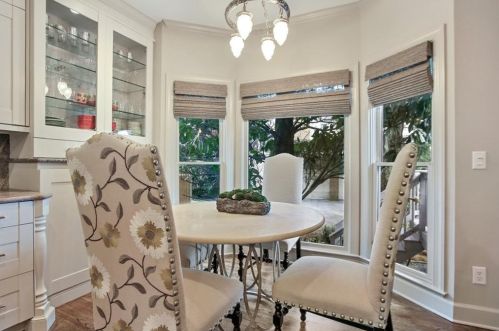 2313 Colonial Dr, Atlanta GA  30319-3806 exterior