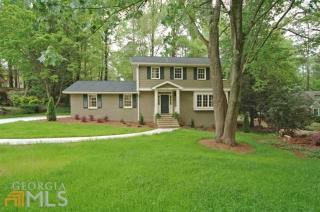 3030 Greenwood Trl, Marietta, GA 30067-5551