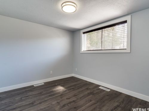 638 700, Perry UT 84302-1621 exterior