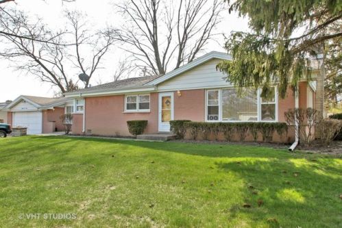 3103 Greenbriar Dr, Glenview, IL 60025-4549