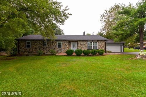 4808 Maurine Ct, Gainesville, VA 20155-1204
