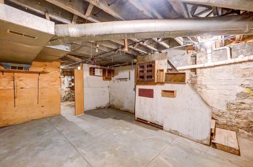 1038 Academy Ave, Cincinnati OH  45205-1643 exterior