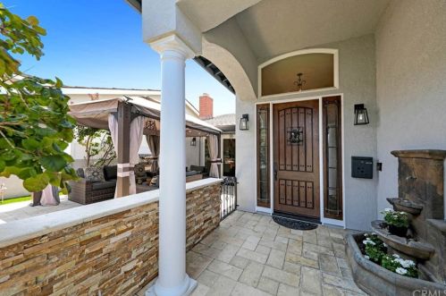 4416 Candleberry Ave, Seal Beach, CA 90740-3025