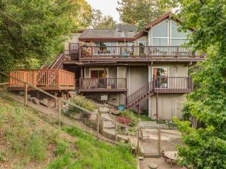 707 Loma Prieta Dr, Aptos, CA 95003-4855