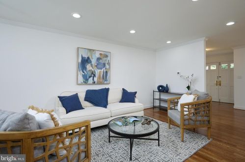 2405 Blue Valley Dr, Silver Spring MD 20904-5206 exterior