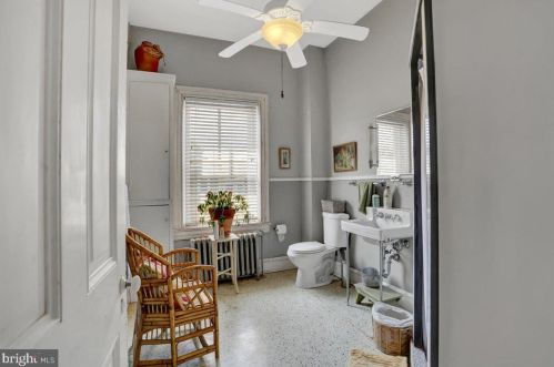 451 Market St, York PA 17403-1255 exterior