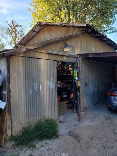 10348 Victoria Ave, Riverside CA  92503-6022 exterior