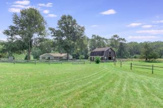 107 Hibler Rd, Fredon, NJ 07860-5421