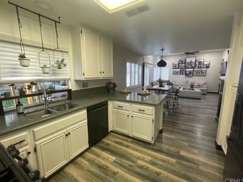 5525 Applecross Dr, Riverside CA  92507-6412 exterior
