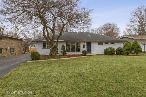 2046 Marston Ln, Homewood, IL 60422-1332