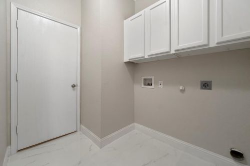 5600 Meadows Way, Fort Worth TX  76180-6315 exterior