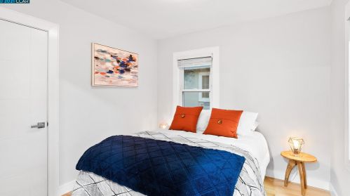 1555 Thrush Ave, San Leandro CA  94578-2045 exterior