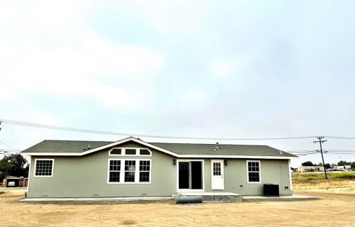 20290 Markham St, Perris, CA 92570-9208
