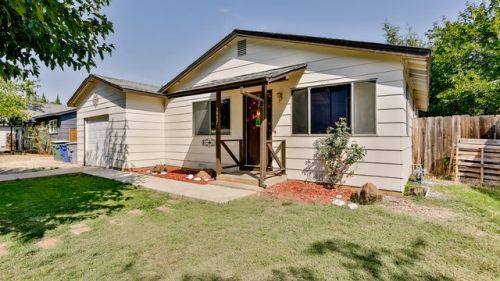3957 Mercury Dr, Redding, CA 96002-3304