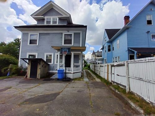 132 Willow St, Waterbury, CT 06710-2013
