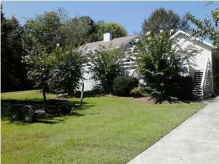 327 Lakehaven Cir, Decatur, TN 37322-6016