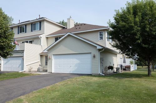 4780 Grenwich Rd, Saint Paul, MN 55128-2061