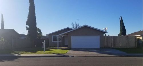 821 Herndon Rd, Modesto, CA 95351-4247
