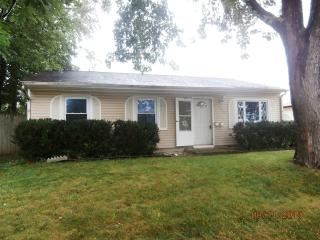 338 Emery Ave, Romeoville, IL 60446-1704
