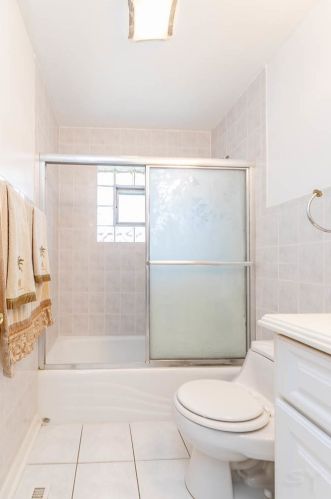 7803 Nordica Ave, Niles IL  60714-3313 exterior