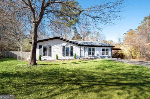 20 Glenn Burnie Dr, Stockbridge, GA 30281-2618