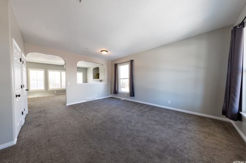 15080 Clover Leaf Ln, Draper, UT 84020-5515