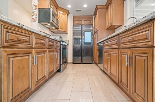 3415 Torrey St, Riverside CA  92503-5118 exterior