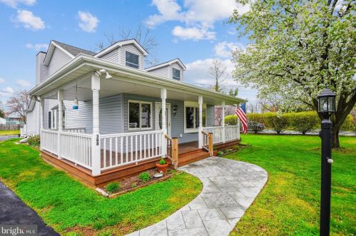 388 South Dr, Severna Park, MD 21146-2111