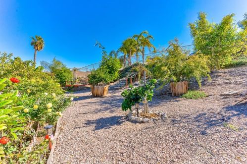 4890 Crest Ave, Riverside CA  92503-2942 exterior