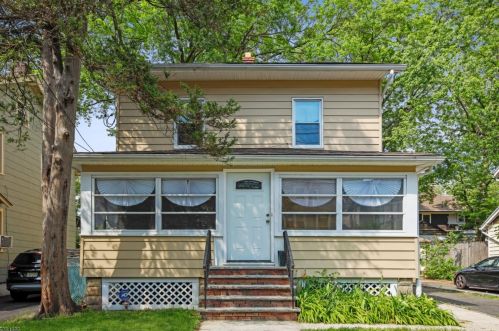 71 Llewellyn Ave, Bloomfield, NJ 07003-2318