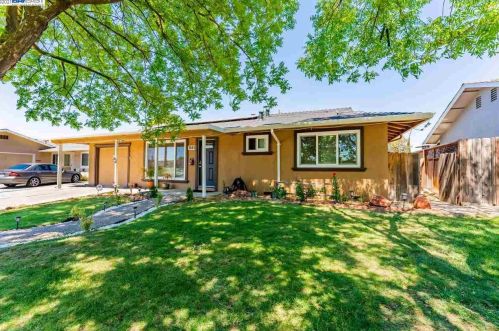 1541 Hollyhock St, Livermore, CA 94551-1229