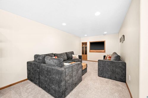 1525 Evergreen Dr, Scanlon MN  55720-8510 exterior