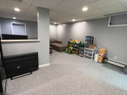 16 Frd, Dover NJ  07803-3205 exterior
