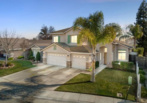 9260 Willow Falls Cir, Elk Grove, CA 95624-4083